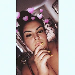 Meet your Posher, Carina